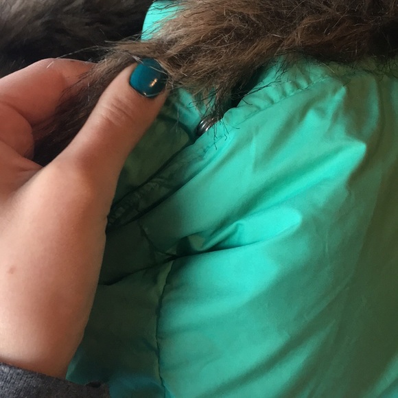 Mint Gap Puffer Vest - Picture 4 of 8